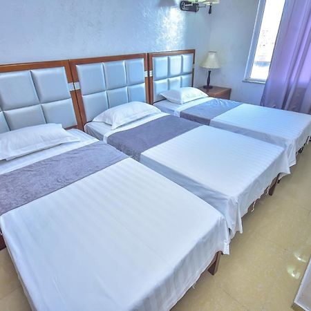 Hotel Chveni Sakhli Batumi Bagian luar foto