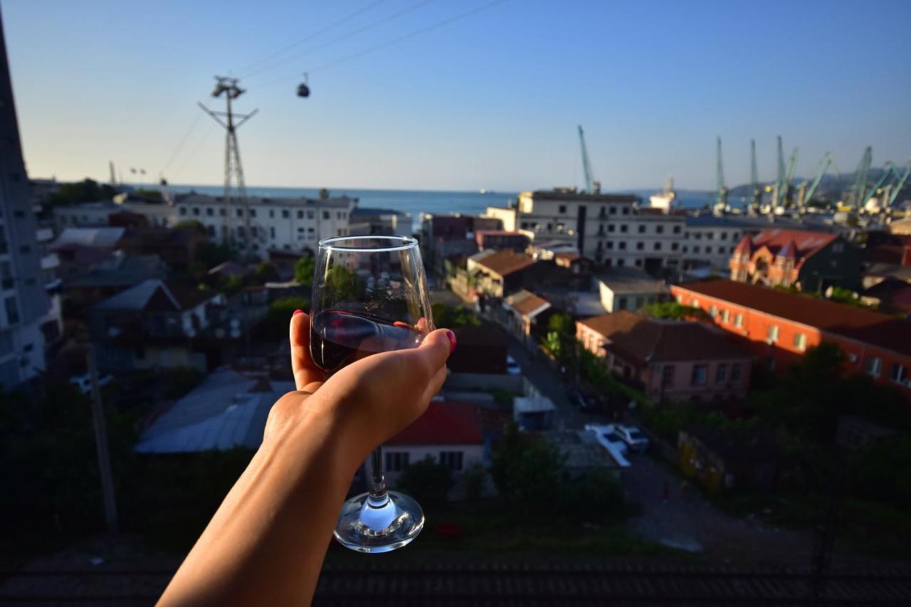 Hotel Chveni Sakhli Batumi Bagian luar foto