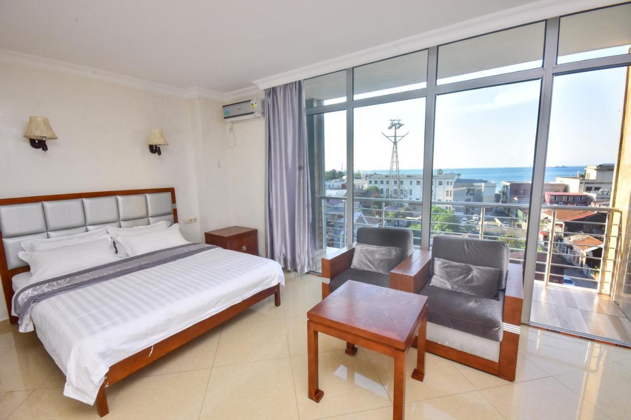 Hotel Chveni Sakhli Batumi Bagian luar foto