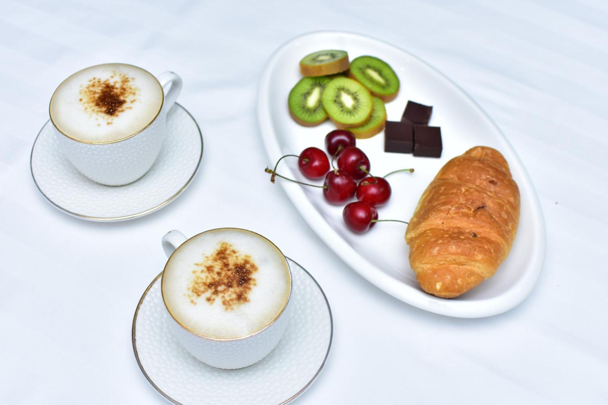 Hotel Chveni Sakhli Batumi Bagian luar foto